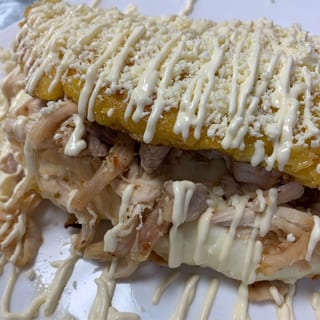 Cachapa with Chicken